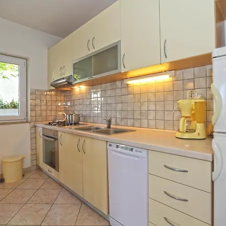 Panoramic Apartments *