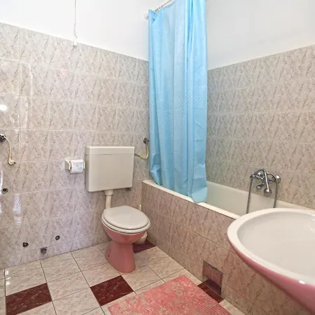 Panoramic Apartments *